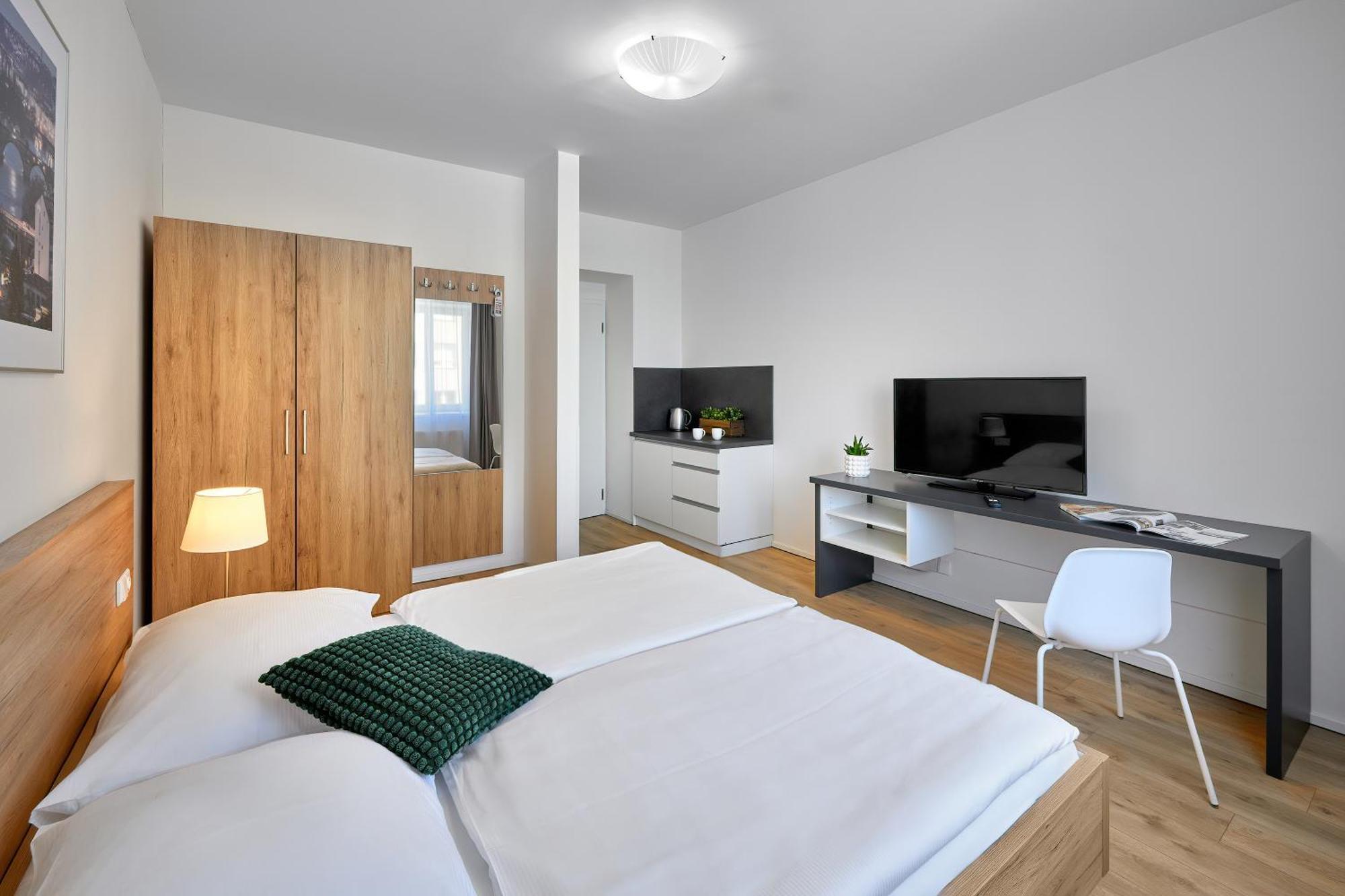Downtown Belohorska Apartment Prague
