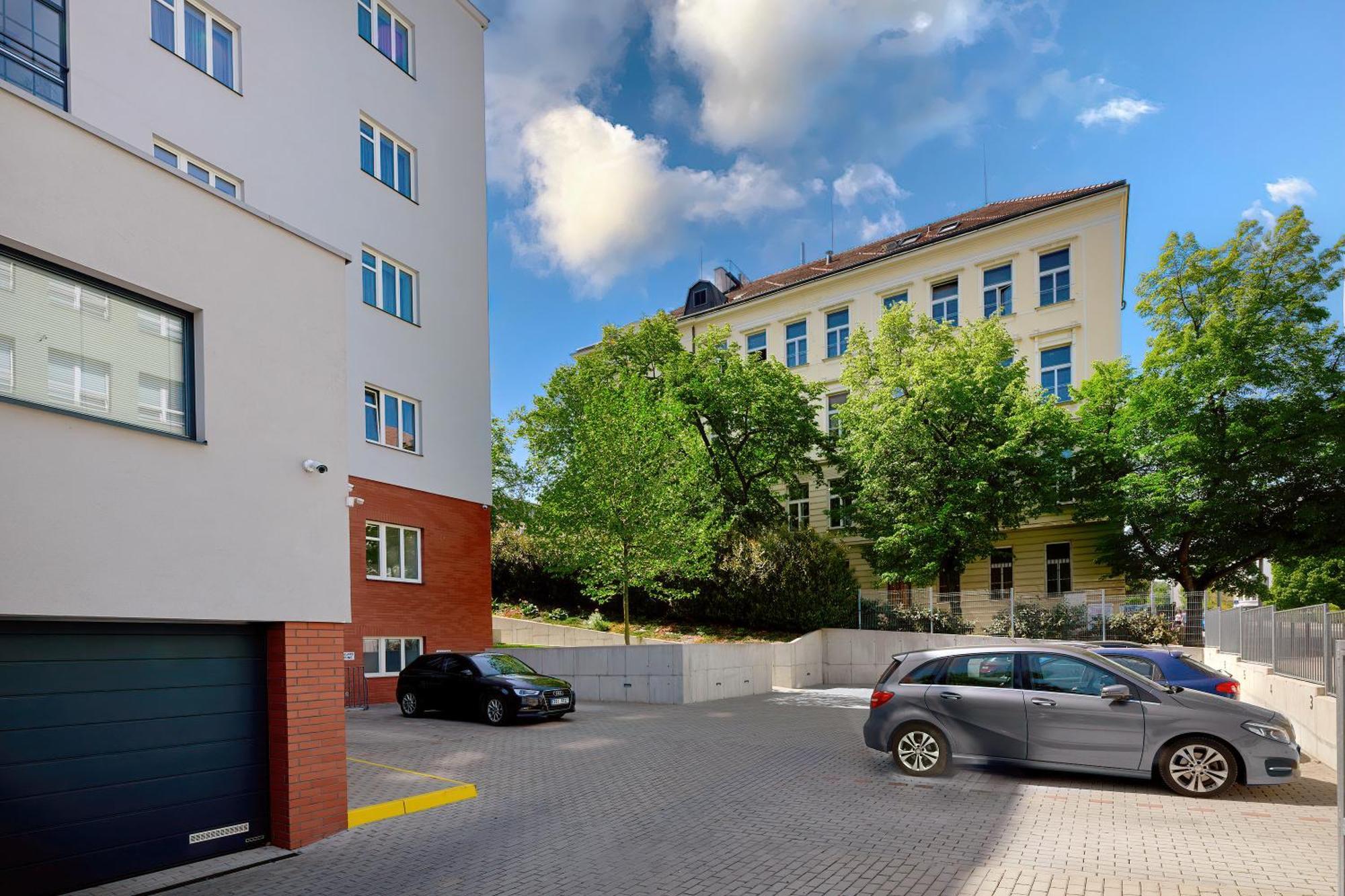 Downtown Belohorska Apartment Prague