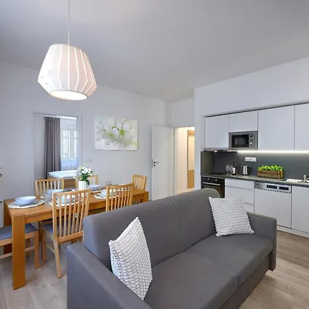 Downtown Suites Belohorska Prag Exterior foto
